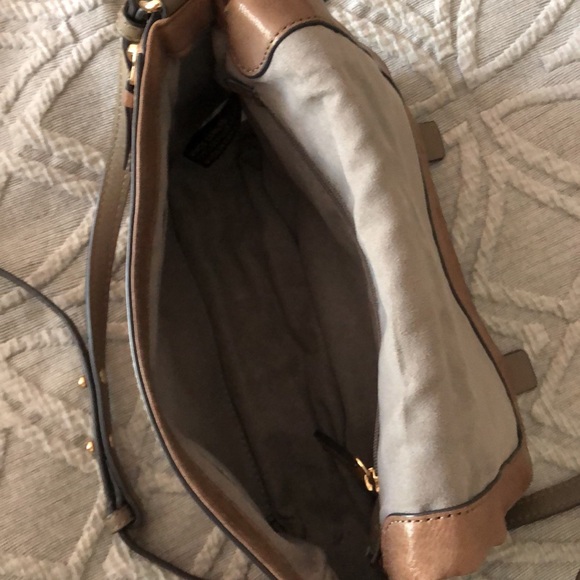 Vince Camuto Leather crossbody bag - Picture 3 of 4